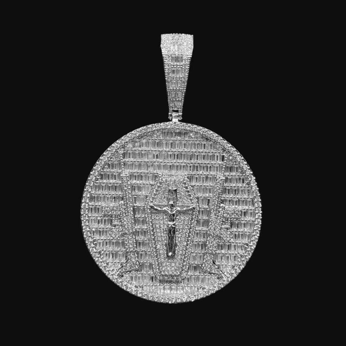Iced out medallion online pendant