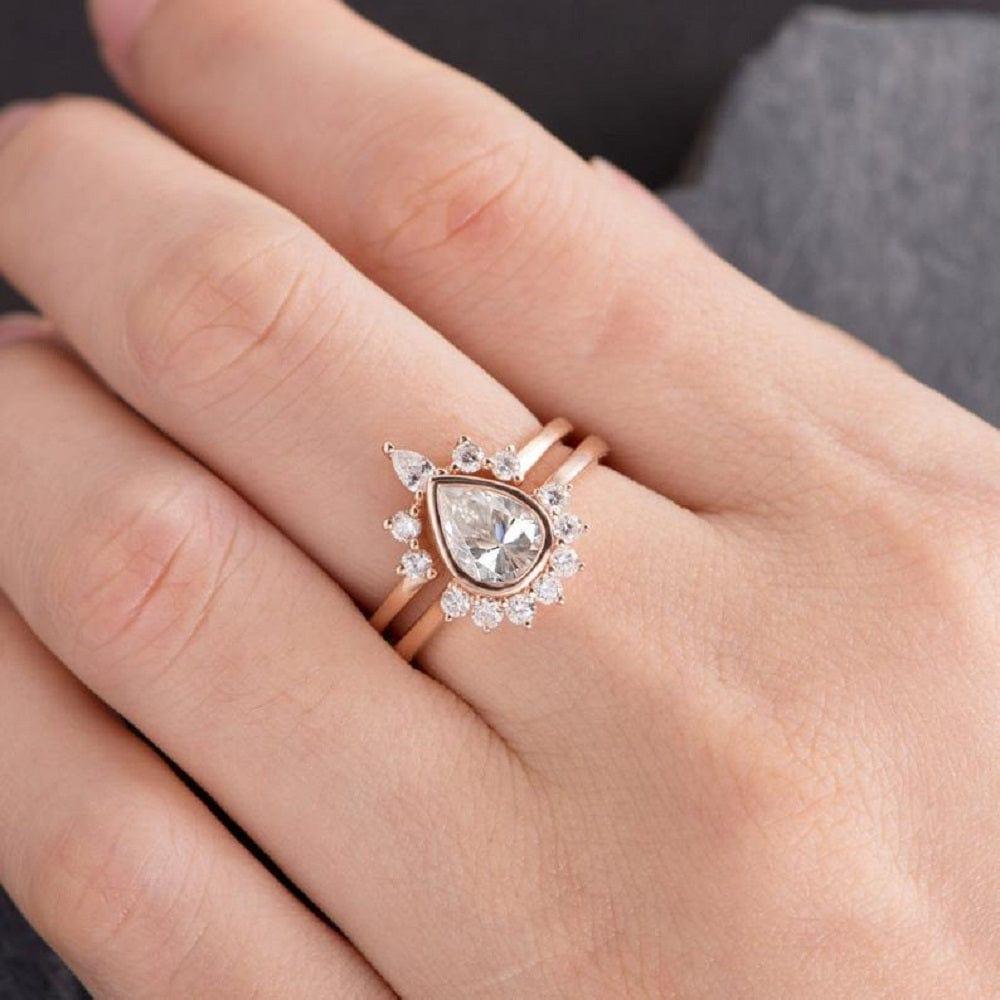 1.00CT Pear Cut Rose Gold Curved Shaped Crown Moissanite Engagement Ring Matching BandSet - JBR Jeweler