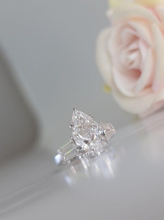 1.00Ct Pear Lab Grown-CVD Diamond Side Stone Engagement Ring - JBR Jeweler