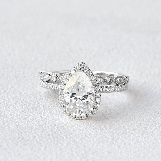 1.5CT Pear Cut Lab-Grown Diamond Halo Bridal Set Stacking Ring (2Pcs) - JBR Jeweler