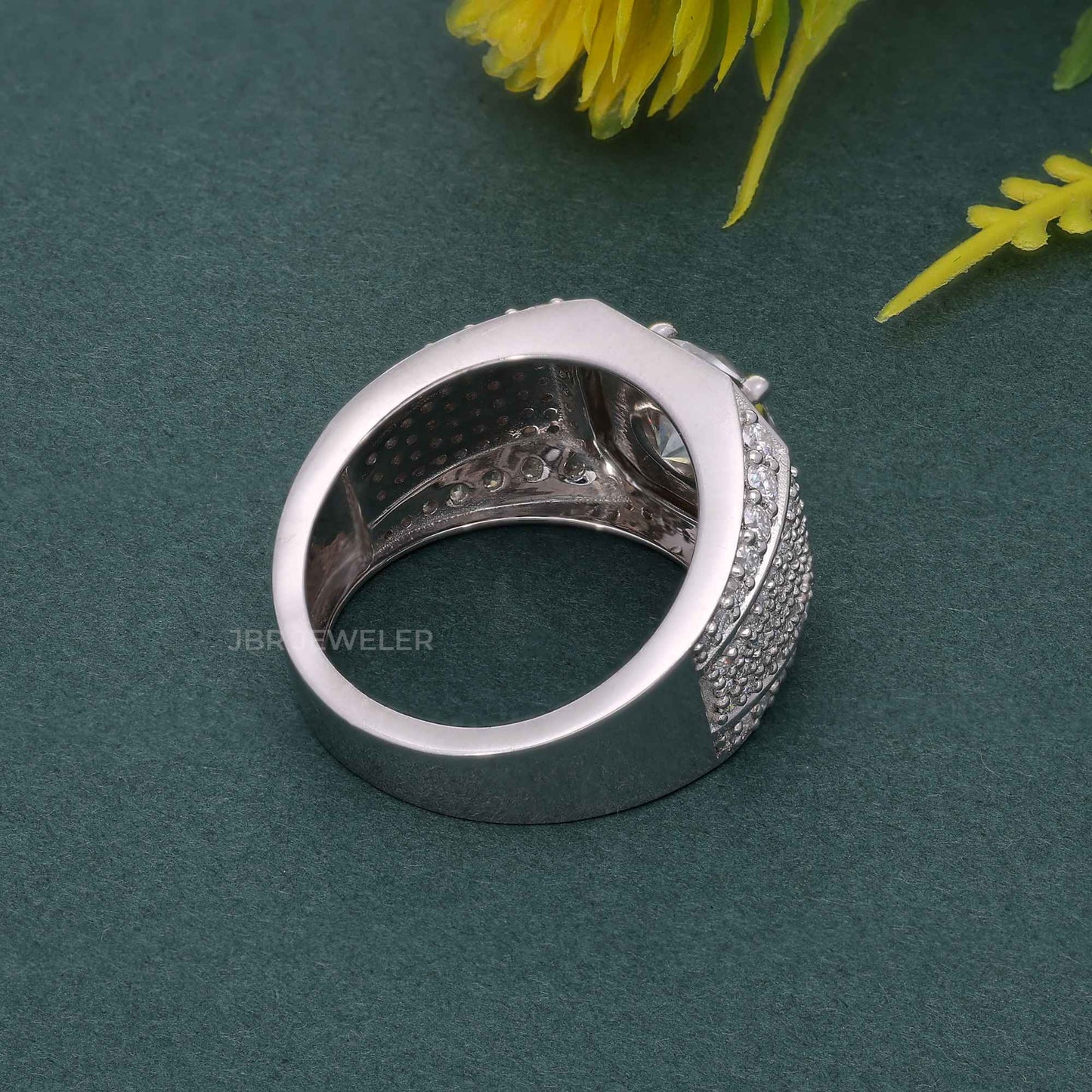 1.5ct Men's Brilliant Cut Moissanite Diamond S925 Silver Band Side Stones Ring