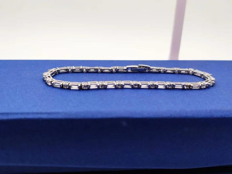 14k Gold baguette and Round Diamond Tennis Bracelet - JBR Jeweler