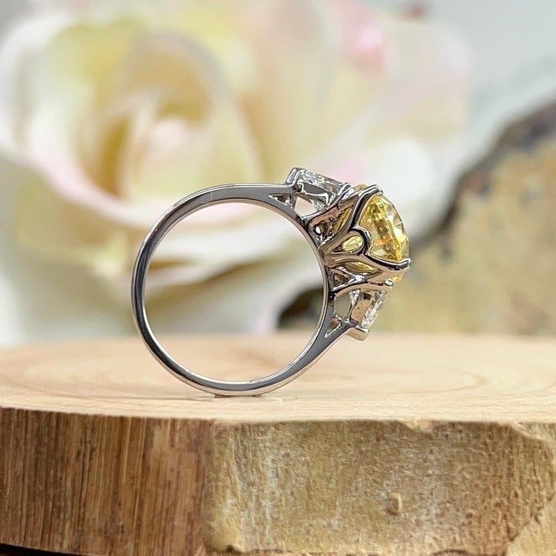 Yellow topaz white gold ring hotsell