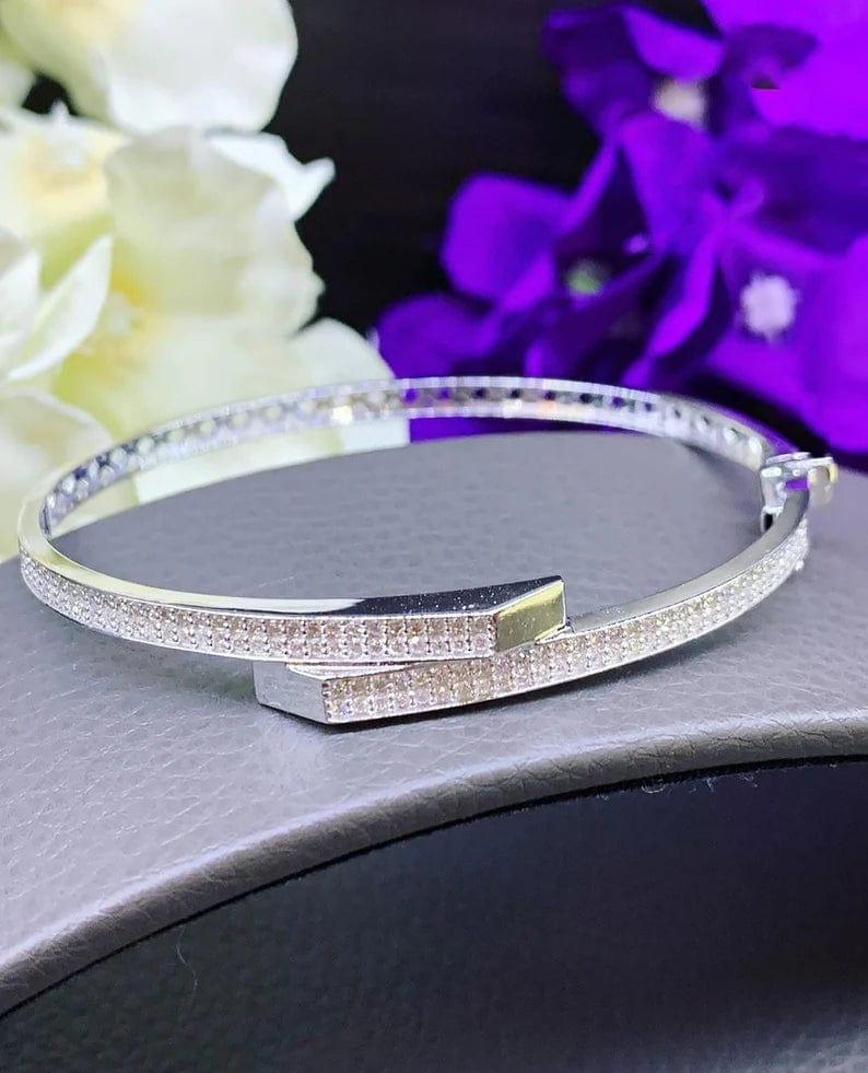 14k Solid Gold Stackable Designer Bracelet - JBR Jeweler