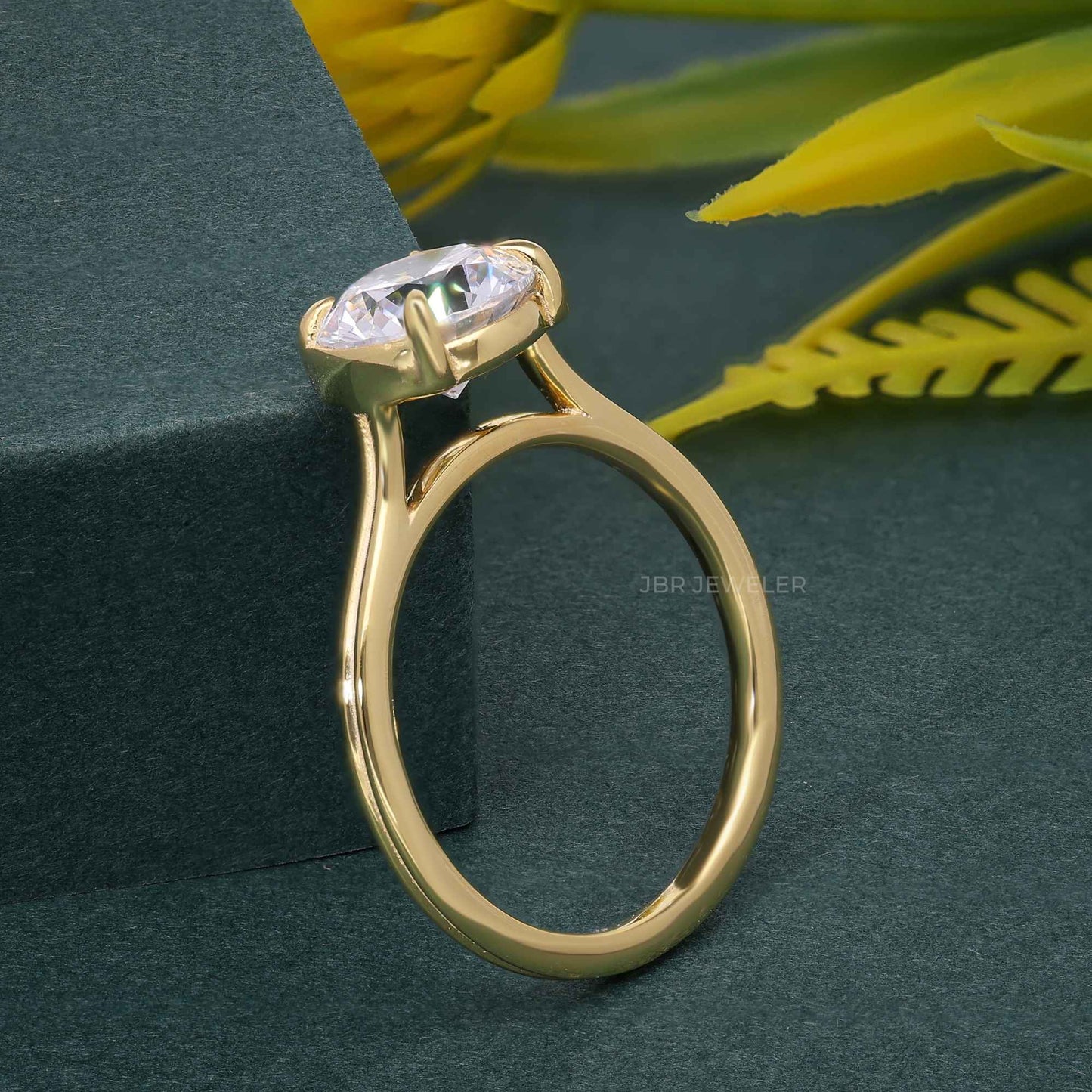 Silhouette Round Moissanite Diamond Engagement Ring