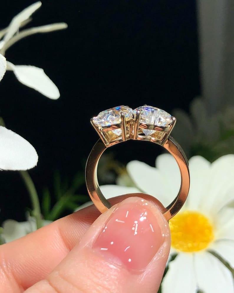 2.0CT Pear/Heart Cut Diamond Moissanite Toi Moi Engagement Ring - JBR Jeweler