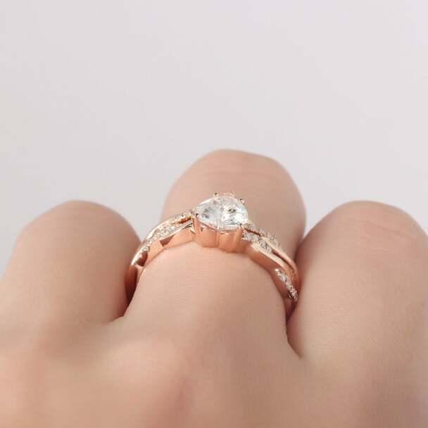 6.50MM Heart Shape 1CT Twisted Band Moissanite Bridal Wedding Ring Set - JBR Jeweler