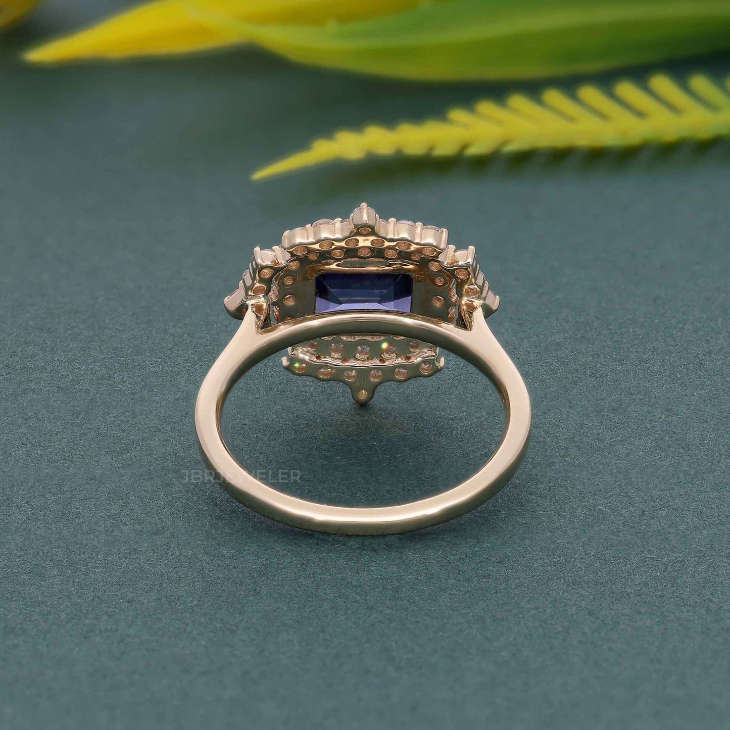 Antique Royal Blue Sapphire Gemstone Halo Diamond Sapphire Engagement Ring