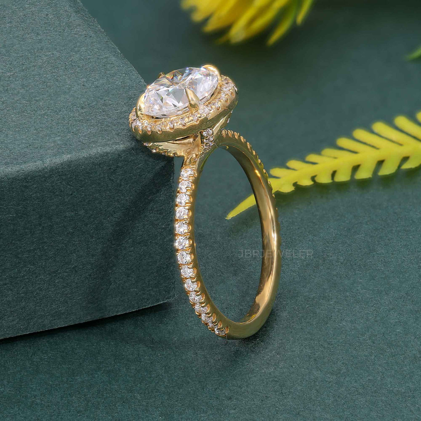 Samantha Round Halo Lab Grown Diamond Ring
