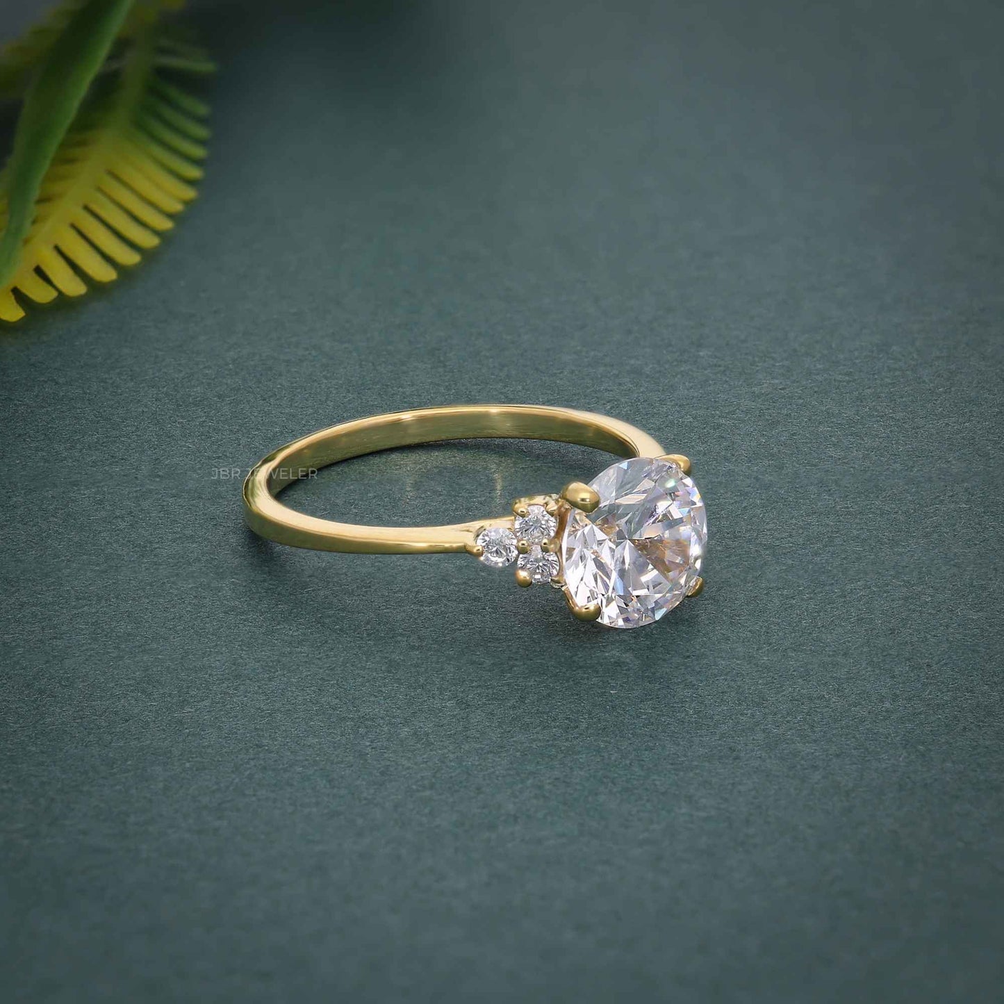 Muse Round Cut Moissanite Diamond Engagement Ring
